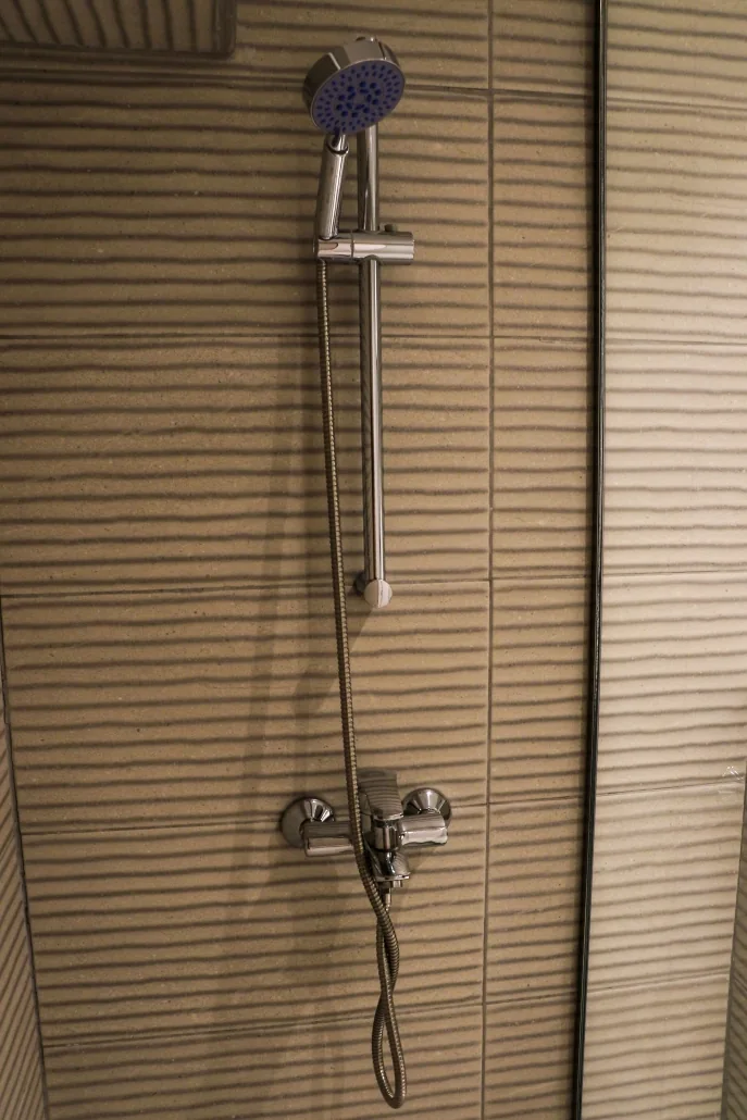 Kamari Plus — photograph 106